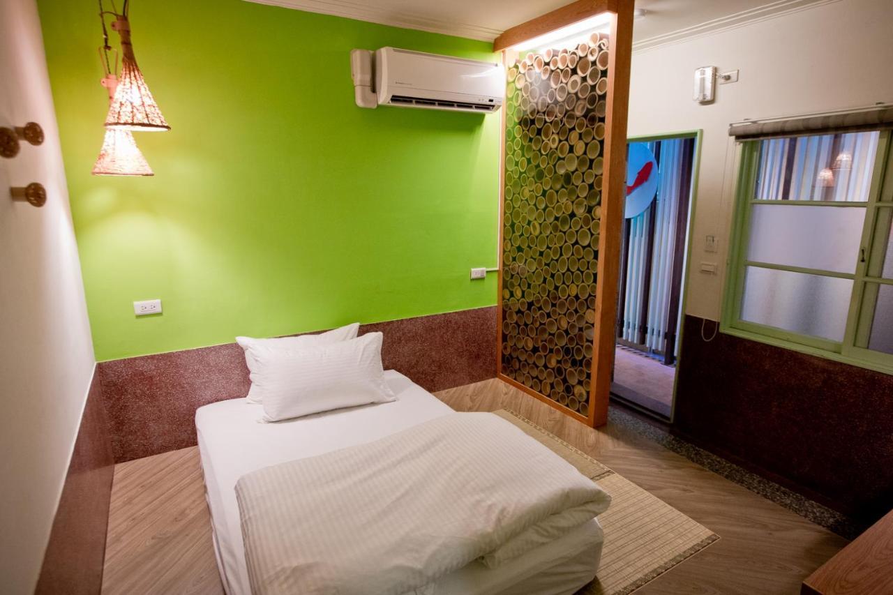 My Way House 好巷一弄民宿 Bed & Breakfast Tainan Exterior photo